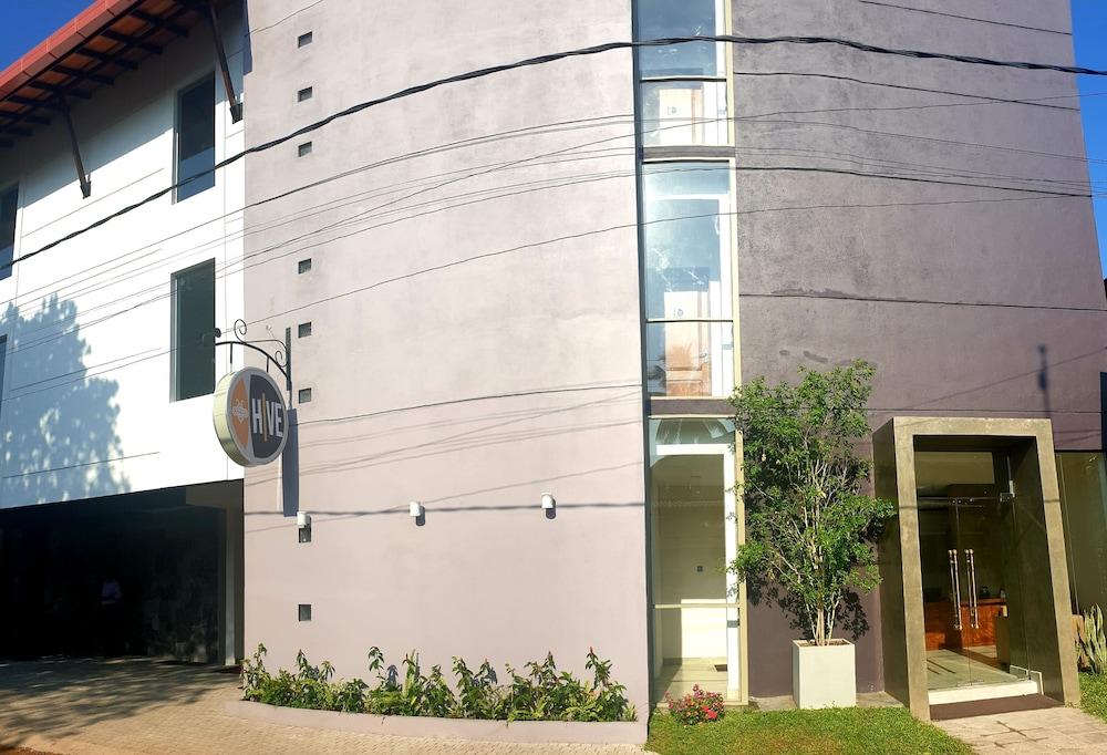 Hive 68 - Hotel And Resorts Negombo Dış mekan fotoğraf