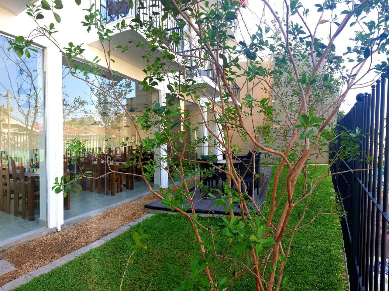 Hive 68 - Hotel And Resorts Negombo Dış mekan fotoğraf