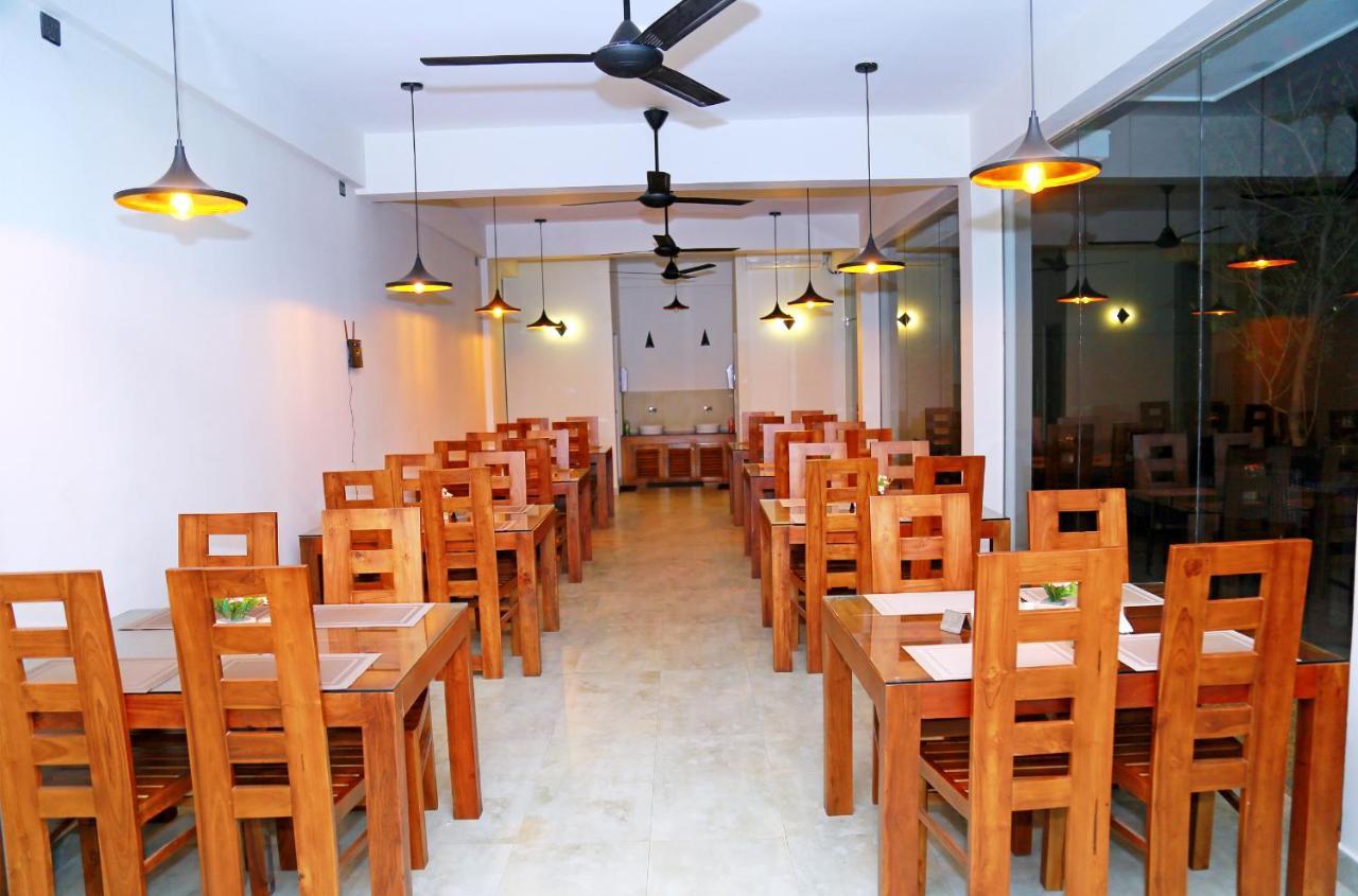 Hive 68 - Hotel And Resorts Negombo Dış mekan fotoğraf