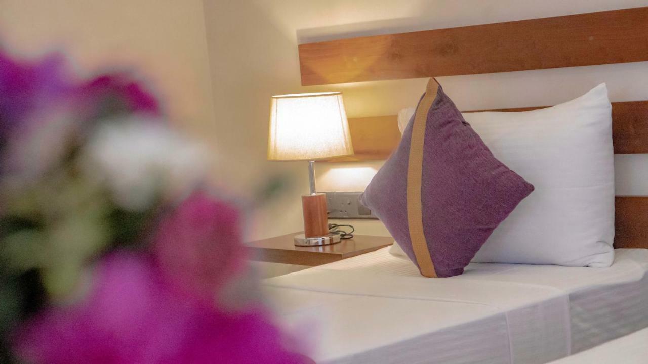 Hive 68 - Hotel And Resorts Negombo Dış mekan fotoğraf